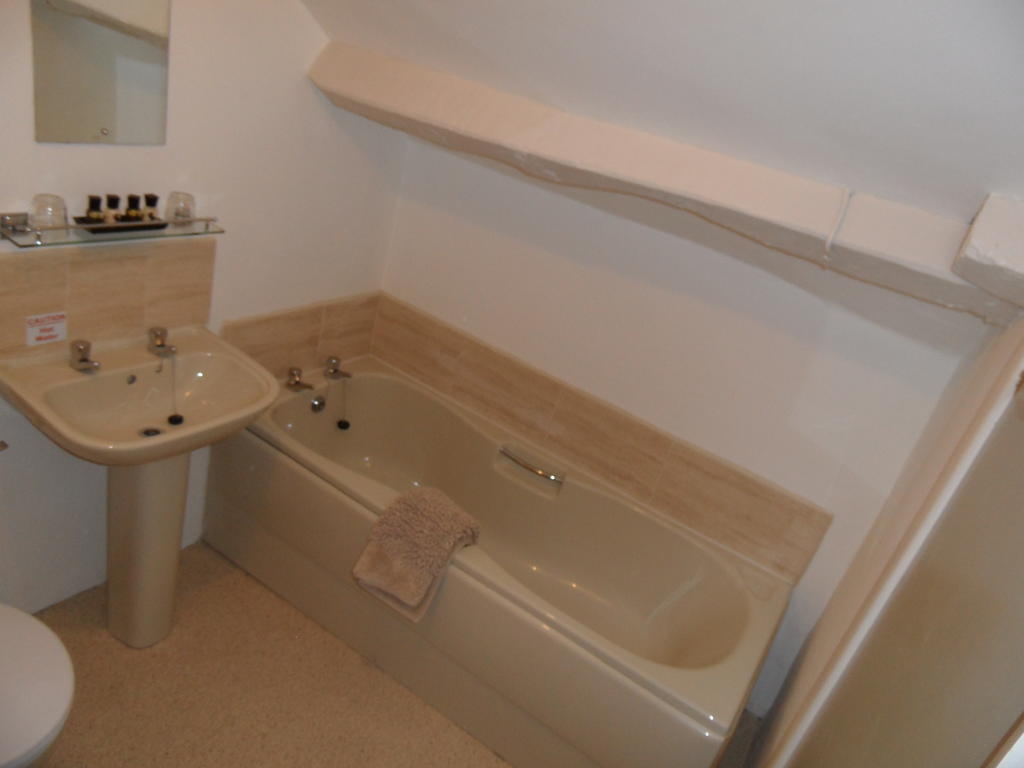 Inn The Corner House 3*